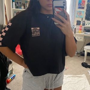 Oversized / Cropped Vans Tee